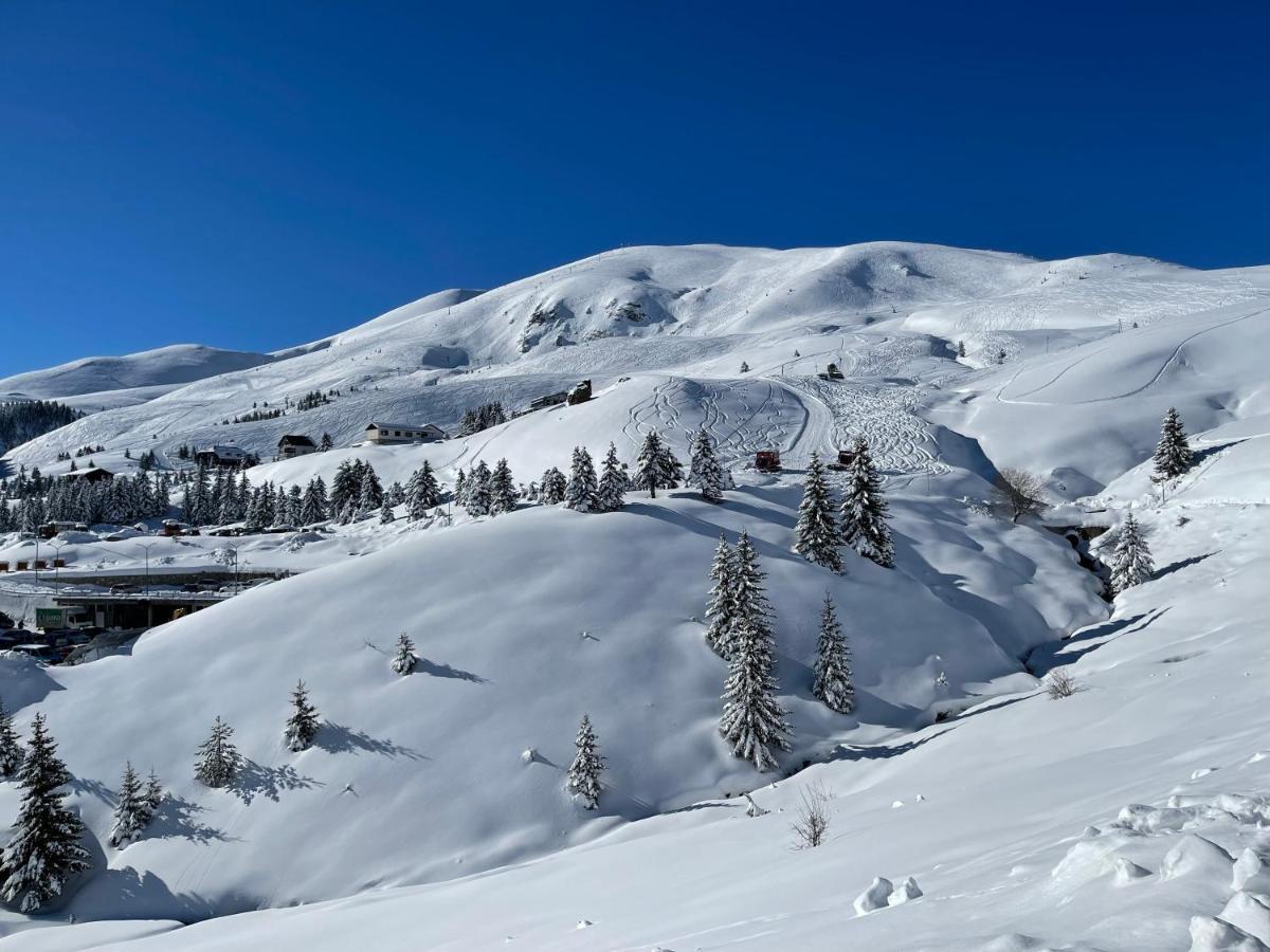 Villa 80 Kodra E Diellit Tetovo Exteriör bild