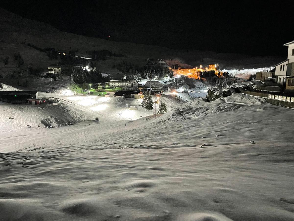 Villa 80 Kodra E Diellit Tetovo Exteriör bild