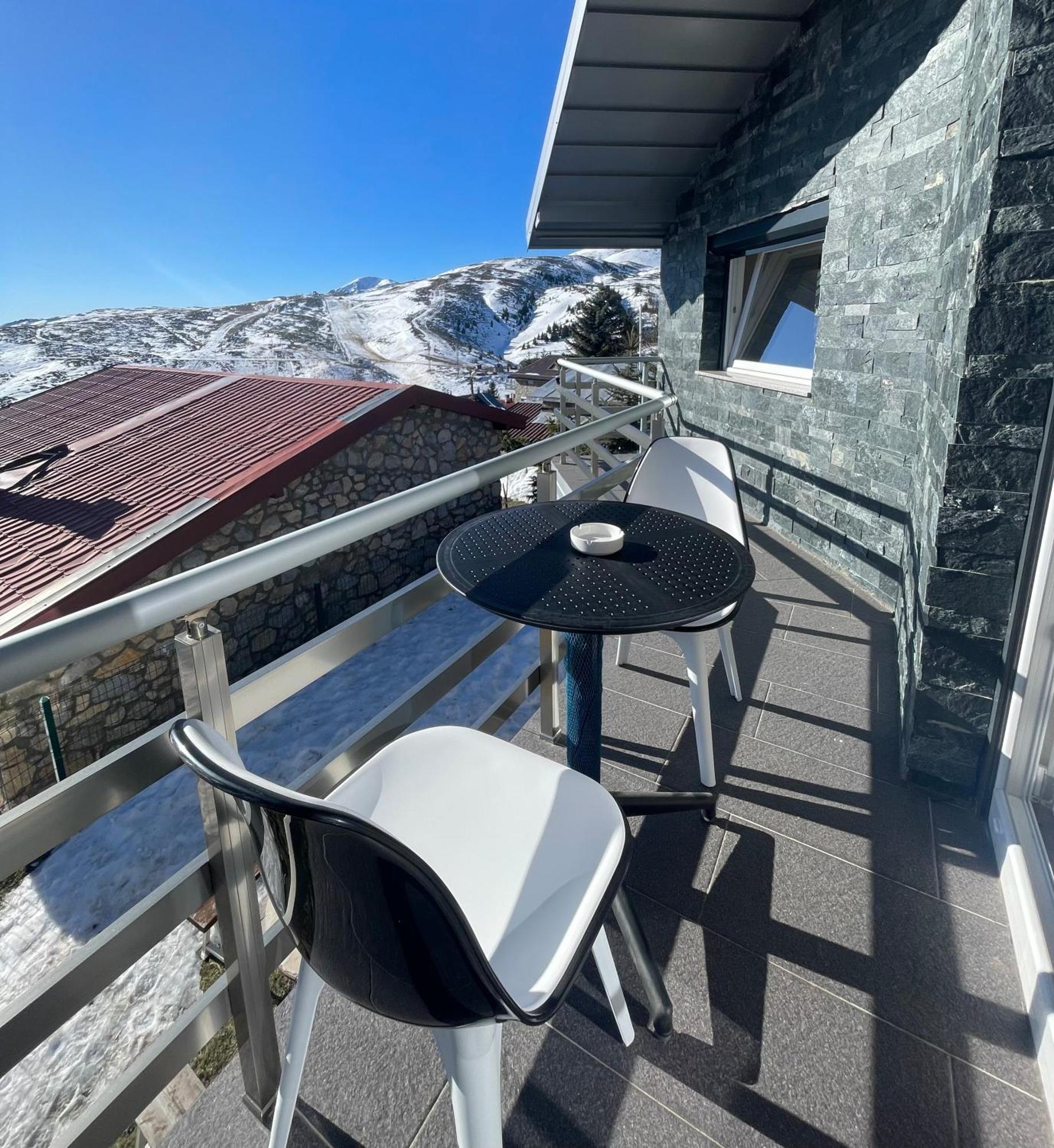 Villa 80 Kodra E Diellit Tetovo Exteriör bild