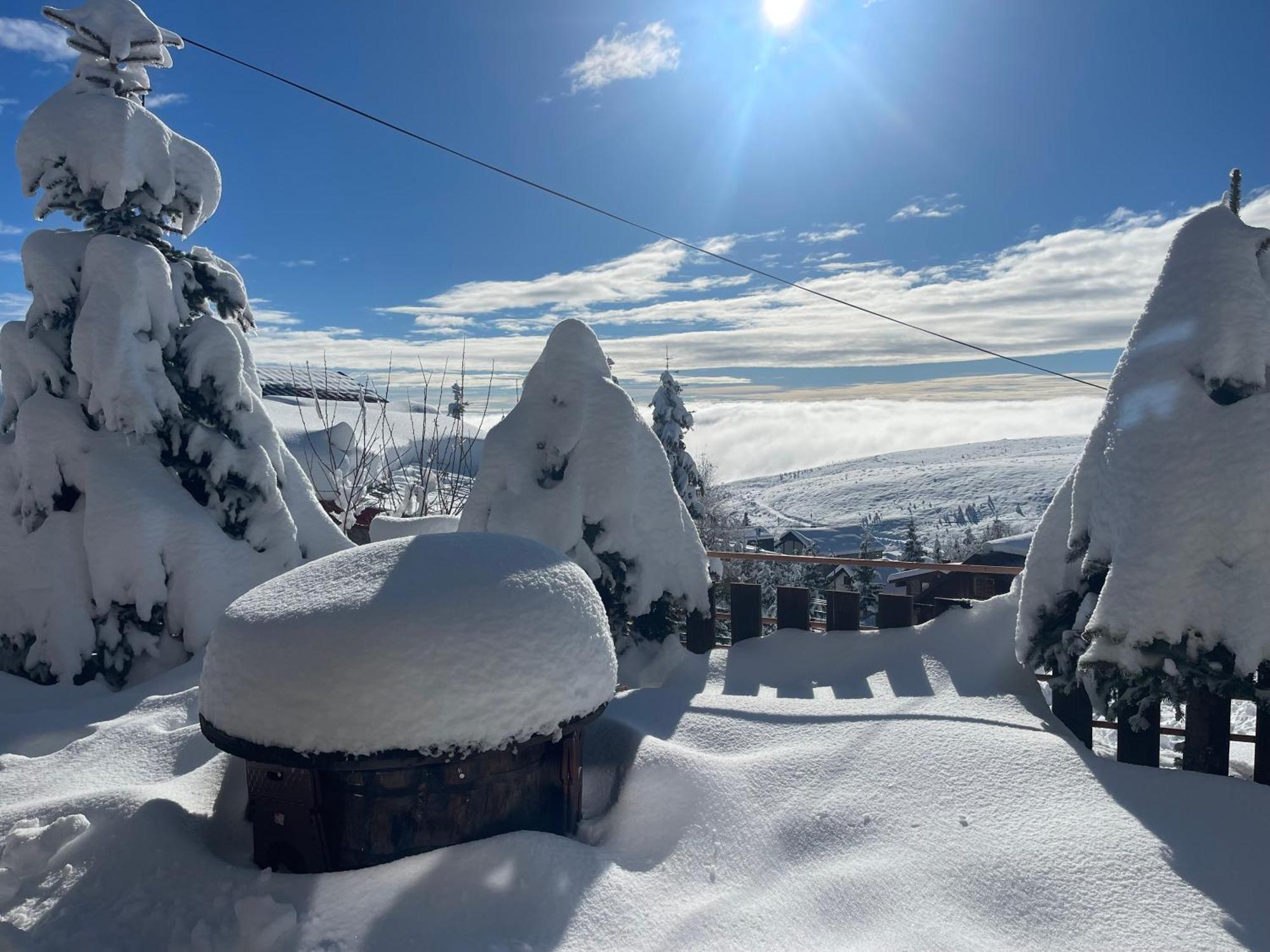 Villa 80 Kodra E Diellit Tetovo Exteriör bild